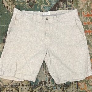 Goodfellow & Co Light Gray Flat Front Men Shorts